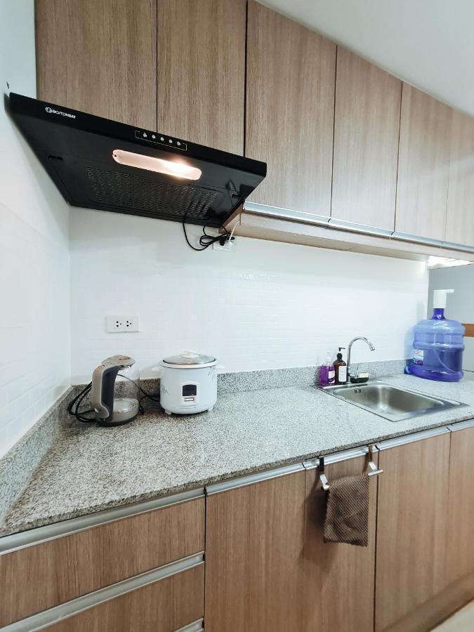 Cozy 1Br Condo Near Airport Davao City Bagian luar foto